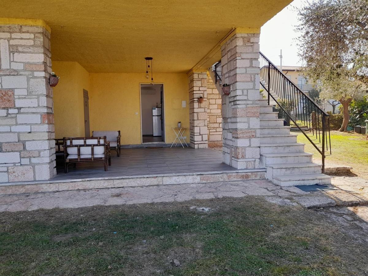 Villa La Magnolia - Private Beach Access, Garden, Views Лацизе Екстериор снимка