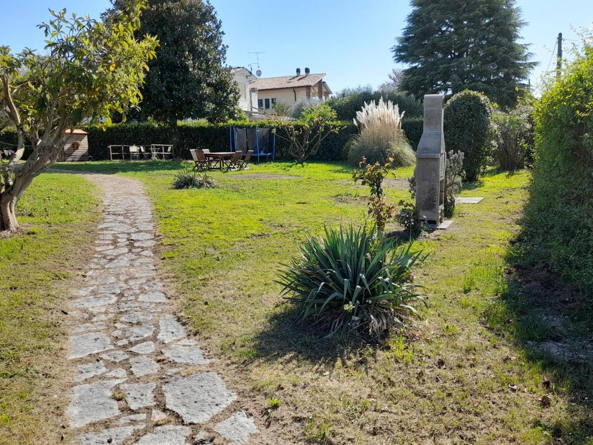 Villa La Magnolia - Private Beach Access, Garden, Views Лацизе Екстериор снимка