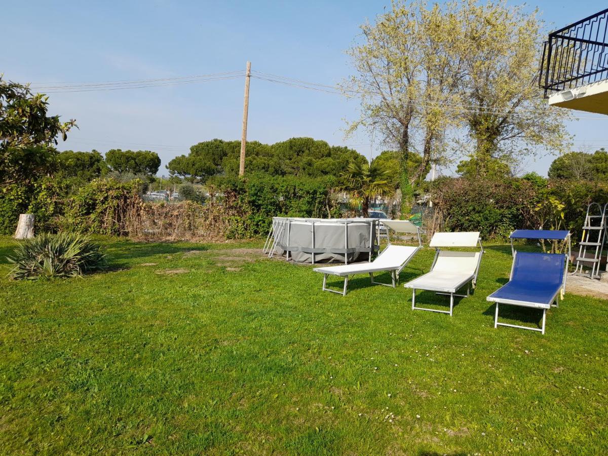 Villa La Magnolia - Private Beach Access, Garden, Views Лацизе Екстериор снимка