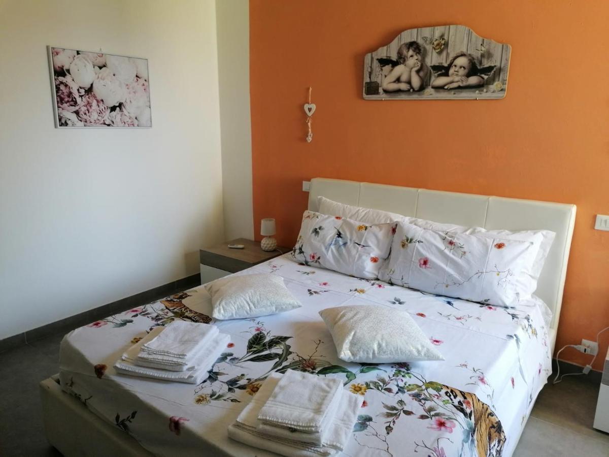 Villa La Magnolia - Private Beach Access, Garden, Views Лацизе Екстериор снимка