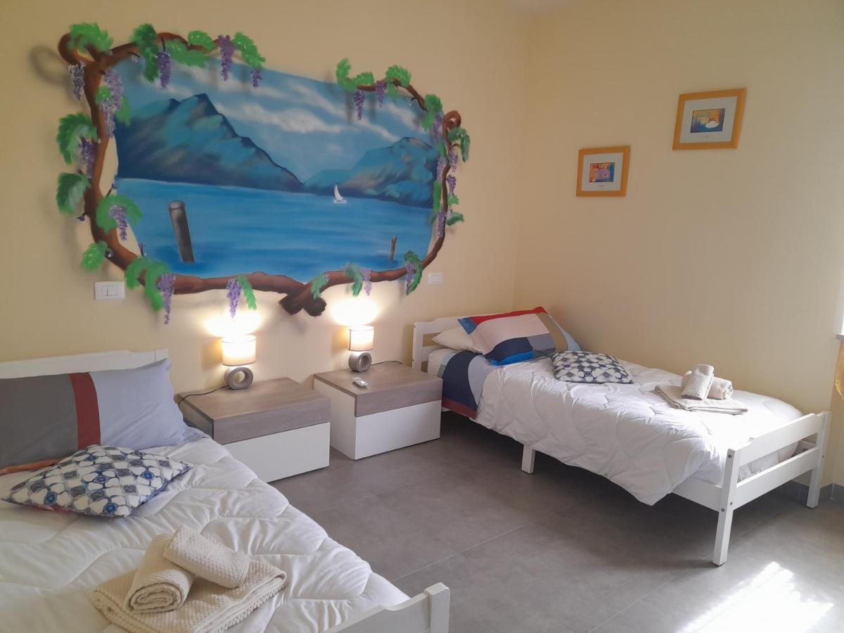 Villa La Magnolia - Private Beach Access, Garden, Views Лацизе Екстериор снимка