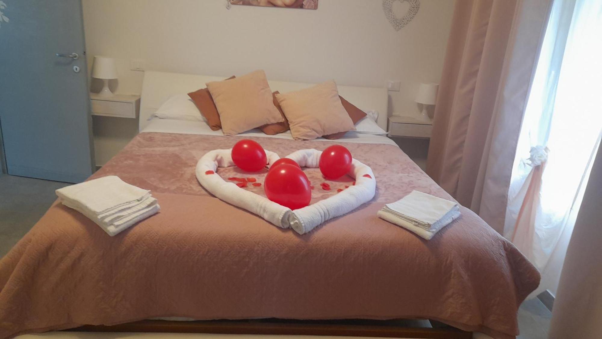 Villa La Magnolia - Private Beach Access, Garden, Views Лацизе Екстериор снимка